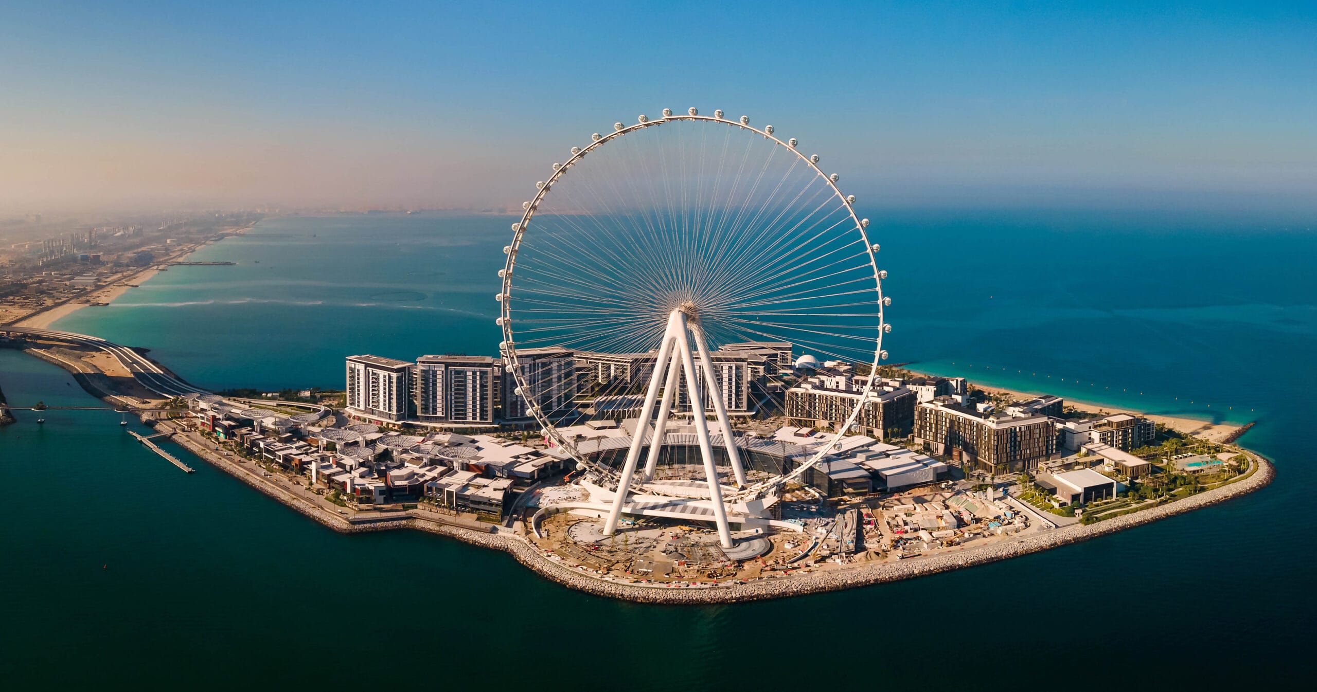 Beautiful Places in Dubai – Ain Dubai Ferris wheel and Bluewaters Island view